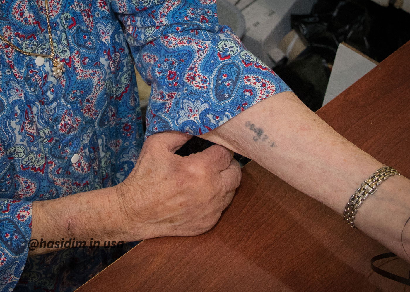 בדמעות: ניצולת שואה חגגה יום הולדת 101