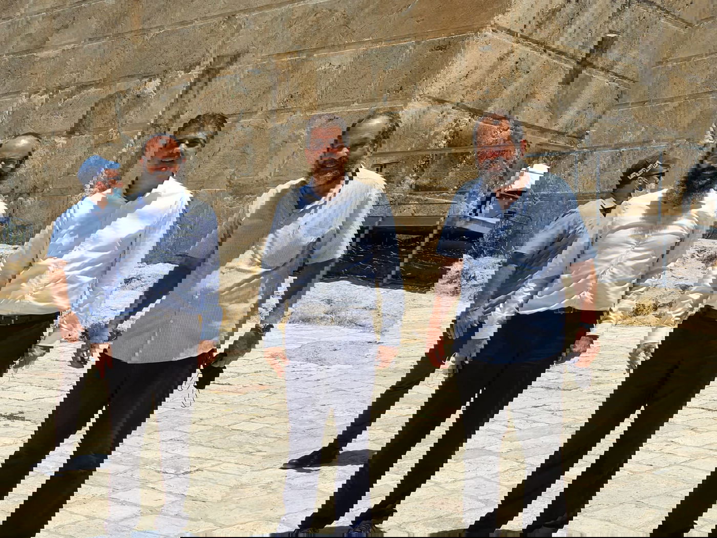 השר אלי כהן בחברון