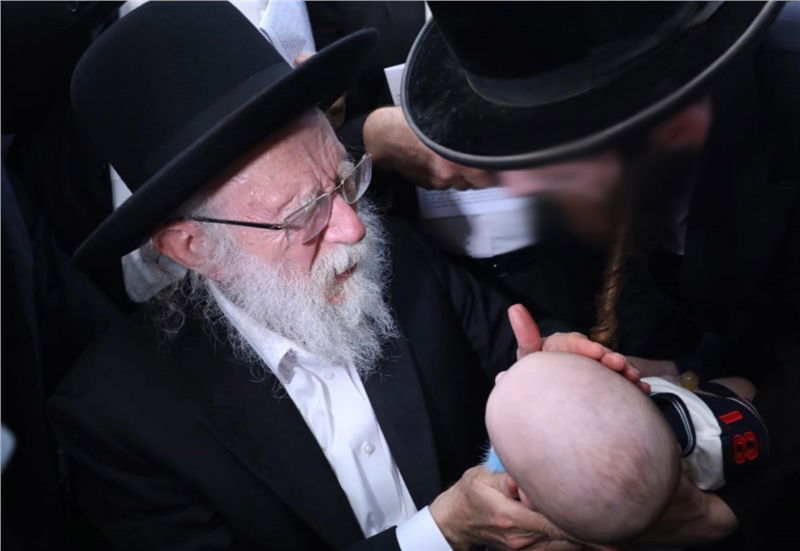 הגה"צ ר"ש גלאי בקבר השונמית