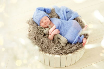 כולנו באותה סירה: 8 טקסי לידה ייחודיים מרחבי העולם