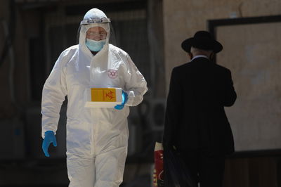 בדיקת קורונה. אילוסטרציה