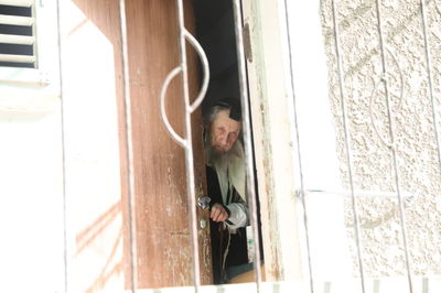 הגר"ד לנדו, מחלון ביתו