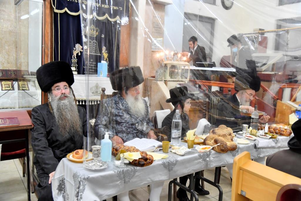 תיעוד: האדמו"ר מאשלג חגג בר מצווה לנכדו