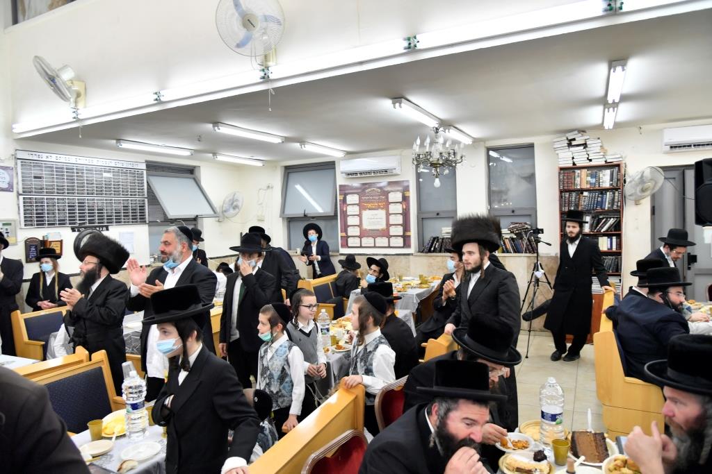 תיעוד: האדמו"ר מאשלג חגג בר מצווה לנכדו