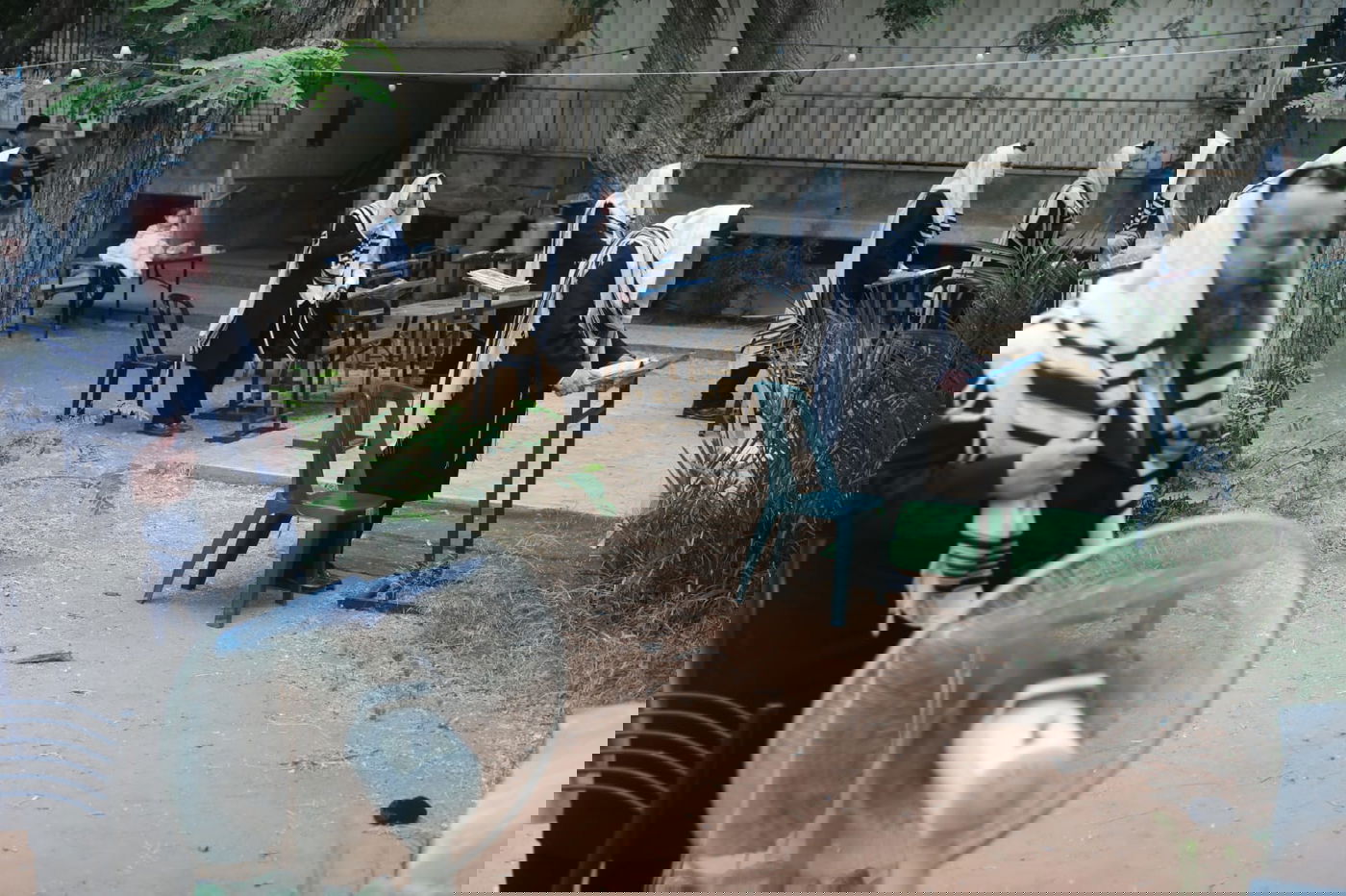 ה'חזונאישניקים' חזרו למנייני החצרות • צפו