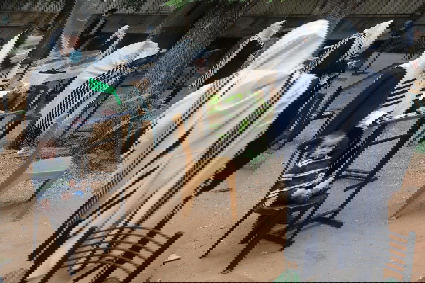 ה'חזונאישניקים' חזרו למנייני החצרות • צפו