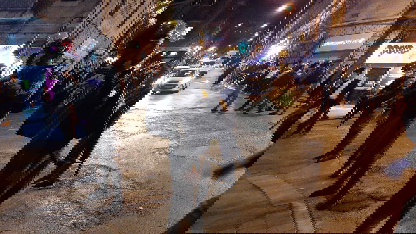 שוטרים בשכונת גאולה בירושלים