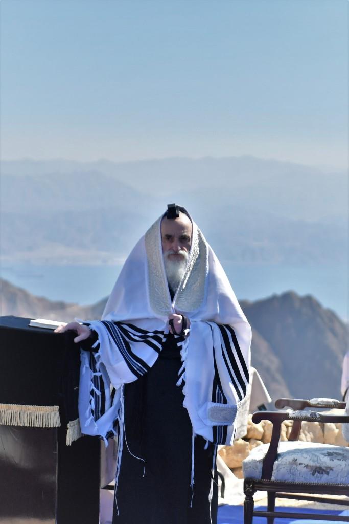 המסע המלא של נגידי ויז'ניץ בראשות הרבי לסיני - צפו