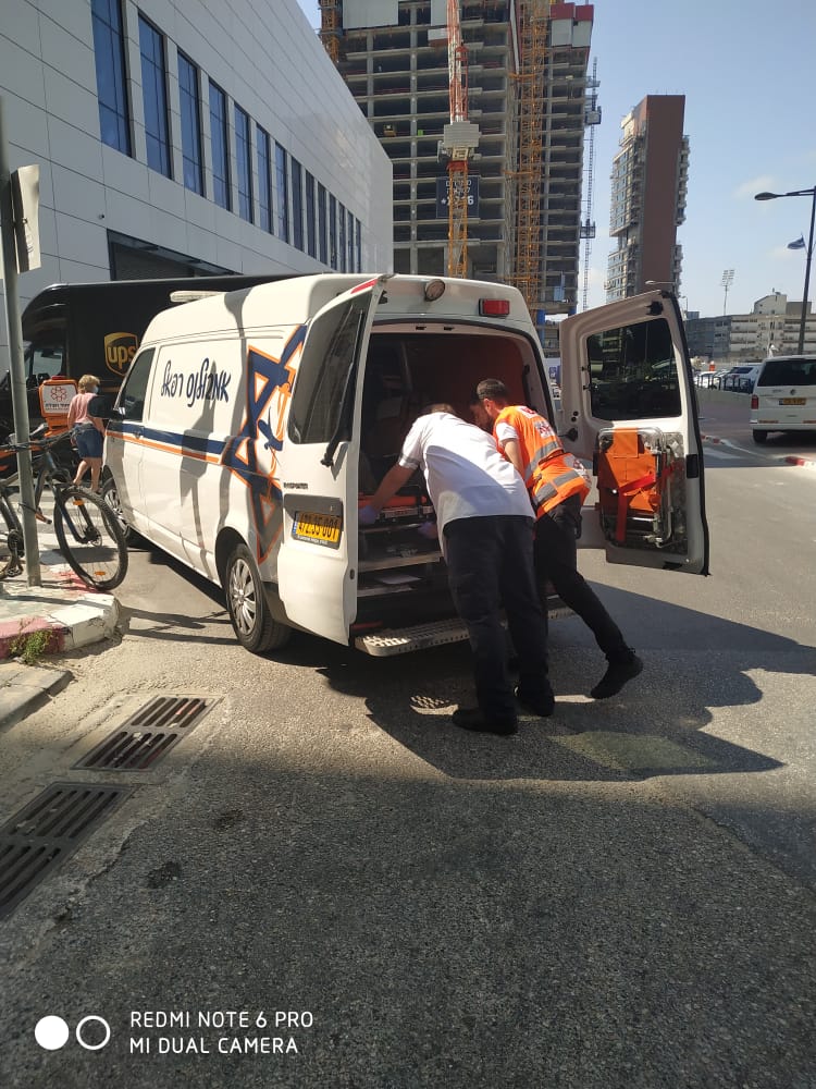 בן 30 רכב על קורקינט חשמלי ונפצע בינוני