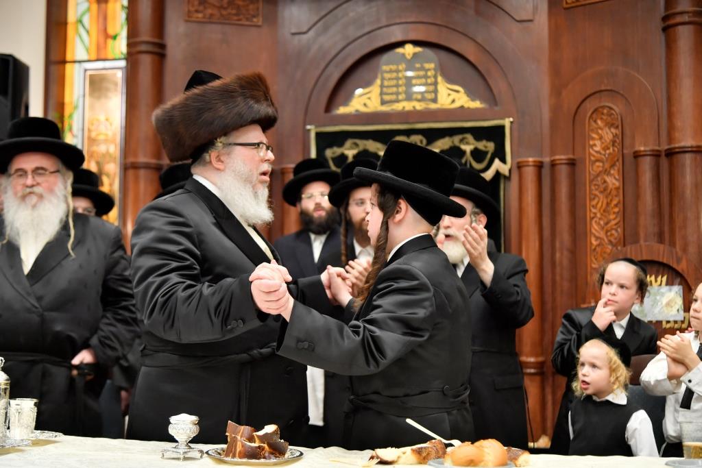 בבוהוש חגגו בר מצווה לנכד האדמו"ר