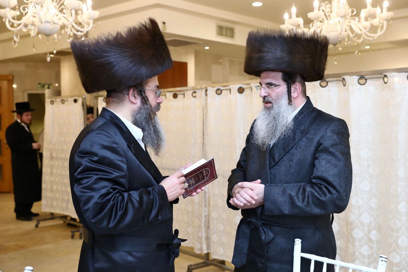 שמחת השבע ברכות בחצר הקודש נדבורנה - קוזמיר