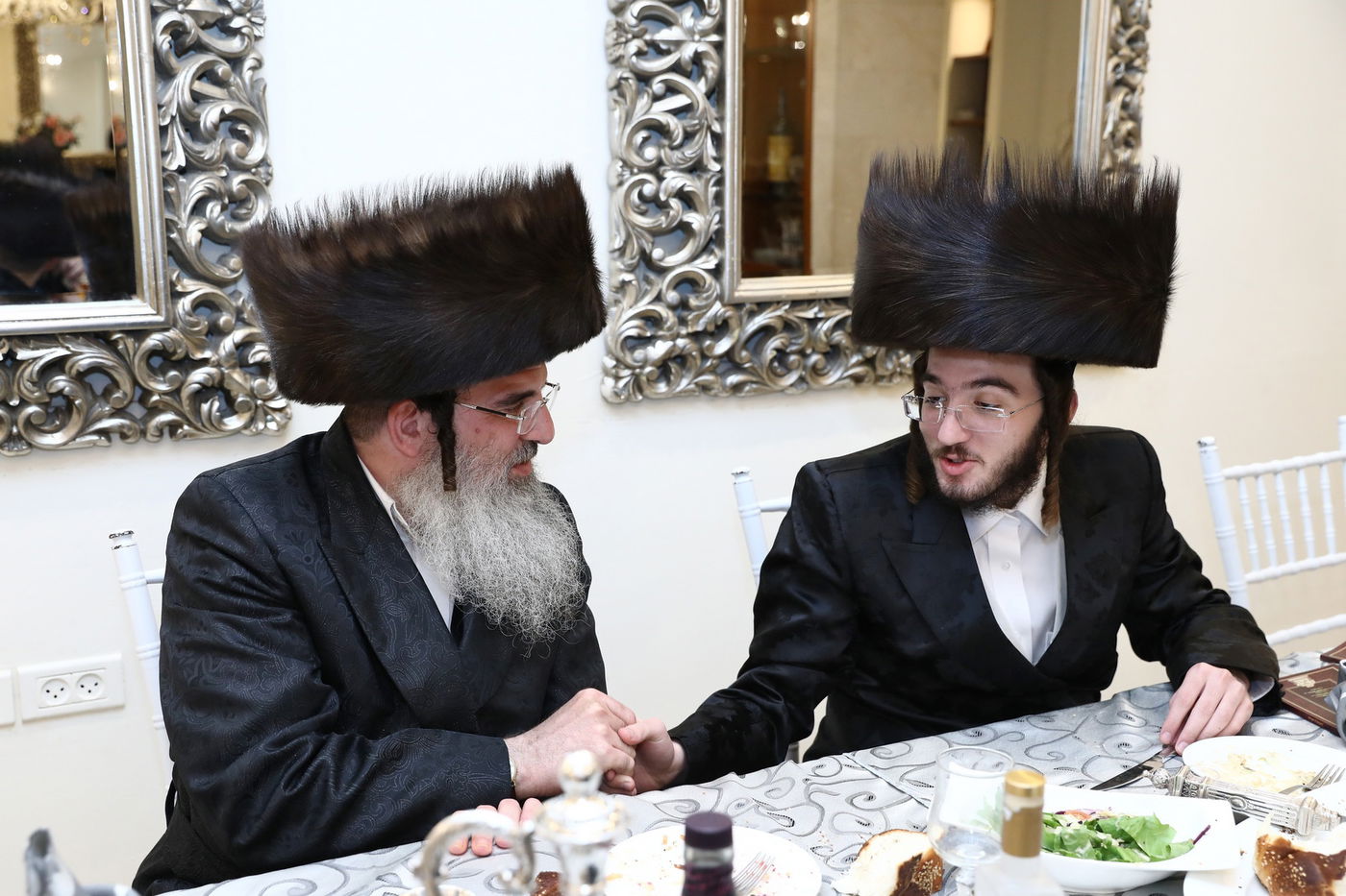 שמחת השבע ברכות בחצר הקודש נדבורנה - קוזמיר