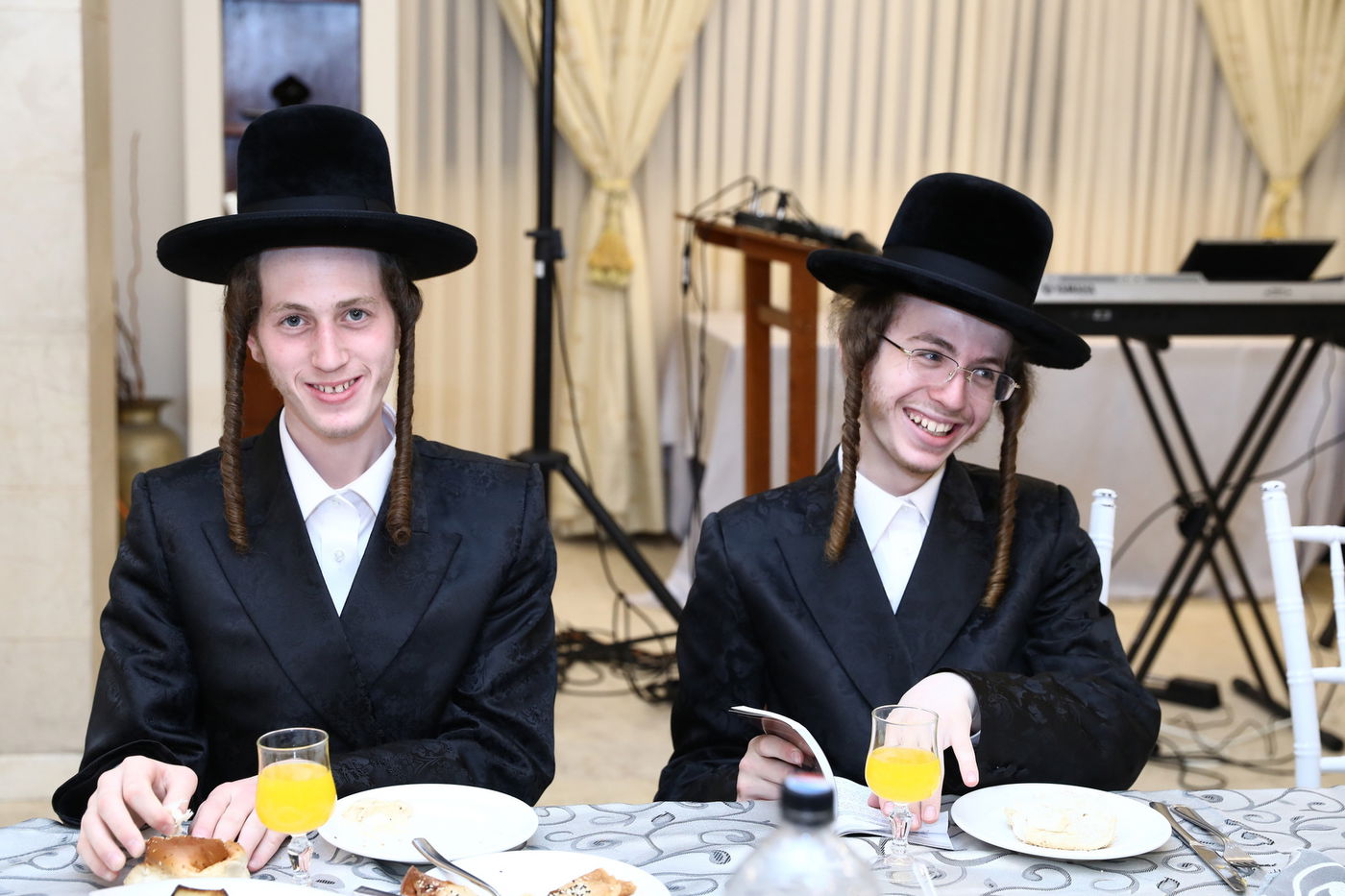 שמחת השבע ברכות בחצר הקודש נדבורנה - קוזמיר