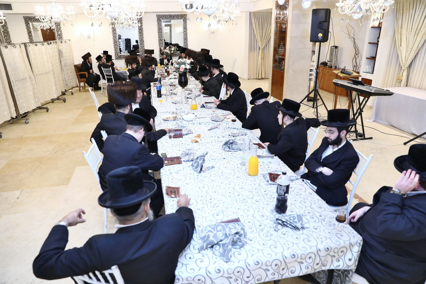 שמחת השבע ברכות בחצר הקודש נדבורנה - קוזמיר