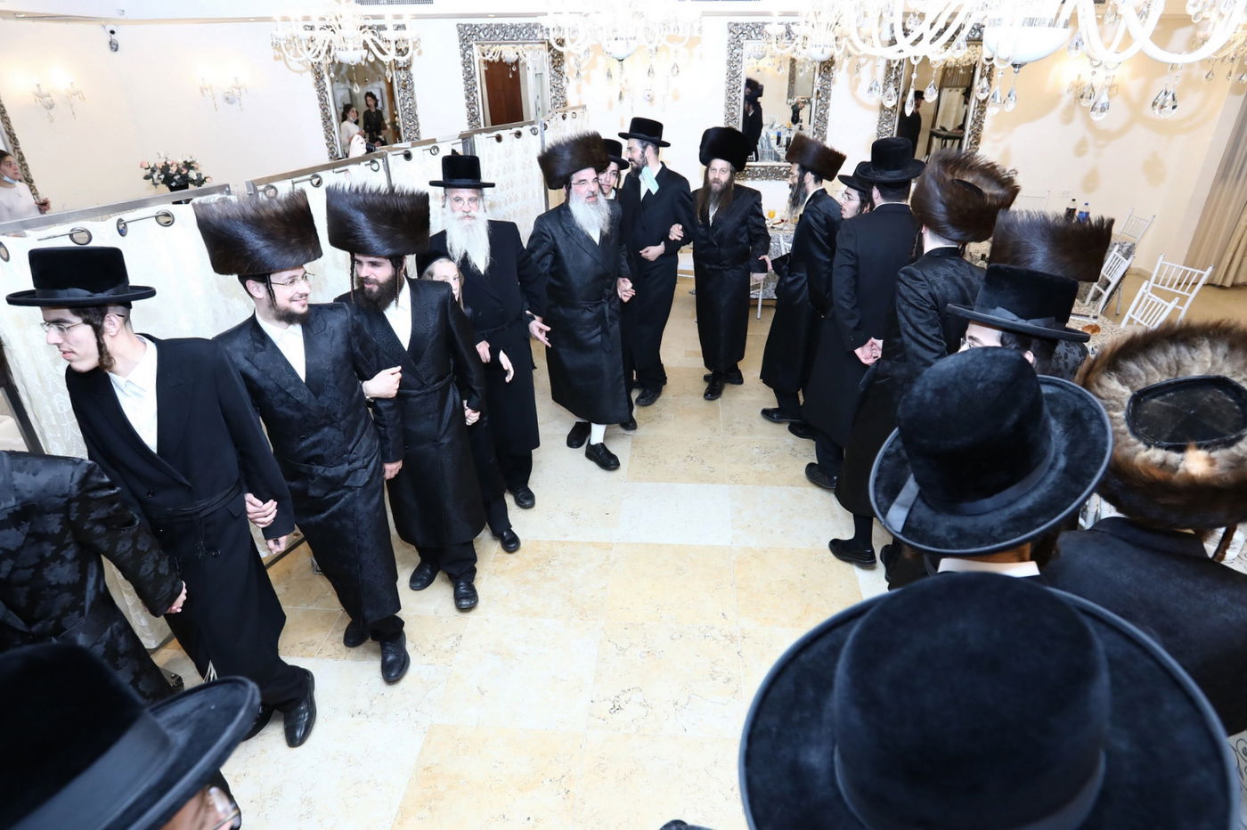 שמחת השבע ברכות בחצר הקודש נדבורנה - קוזמיר