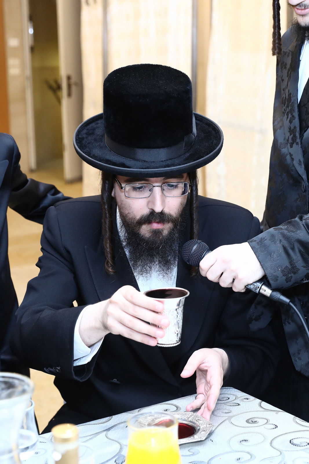 שמחת השבע ברכות בחצר הקודש נדבורנה - קוזמיר