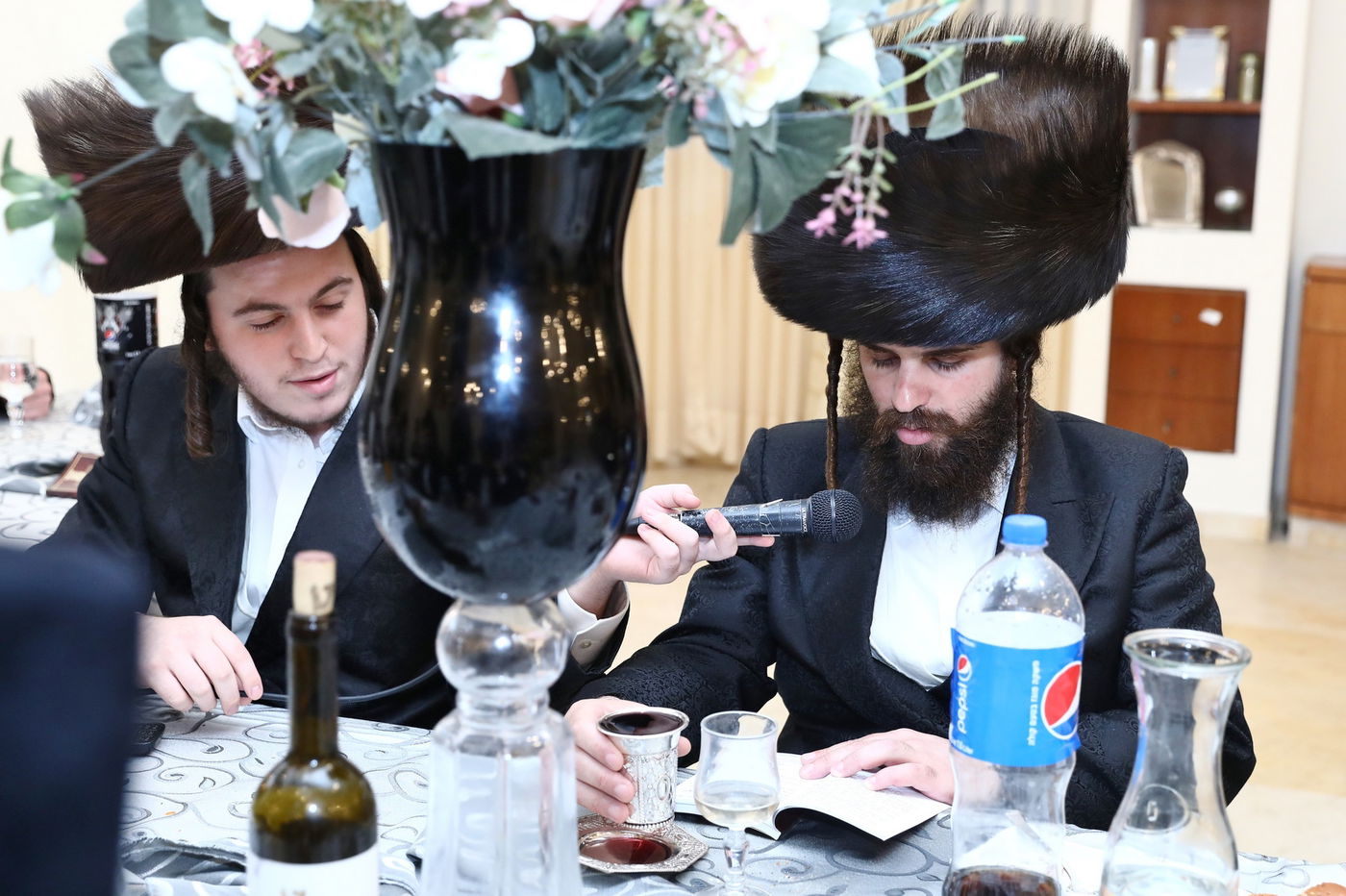 שמחת השבע ברכות בחצר הקודש נדבורנה - קוזמיר