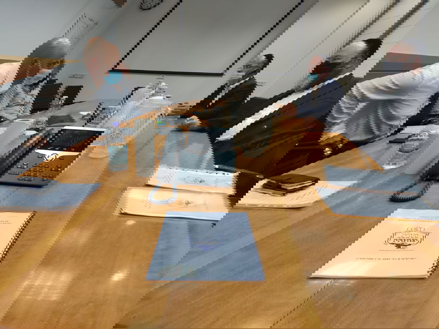 הסוכנים החרדים והמנכ"לים נפגשו עם מקלב; 'אופטימיים'