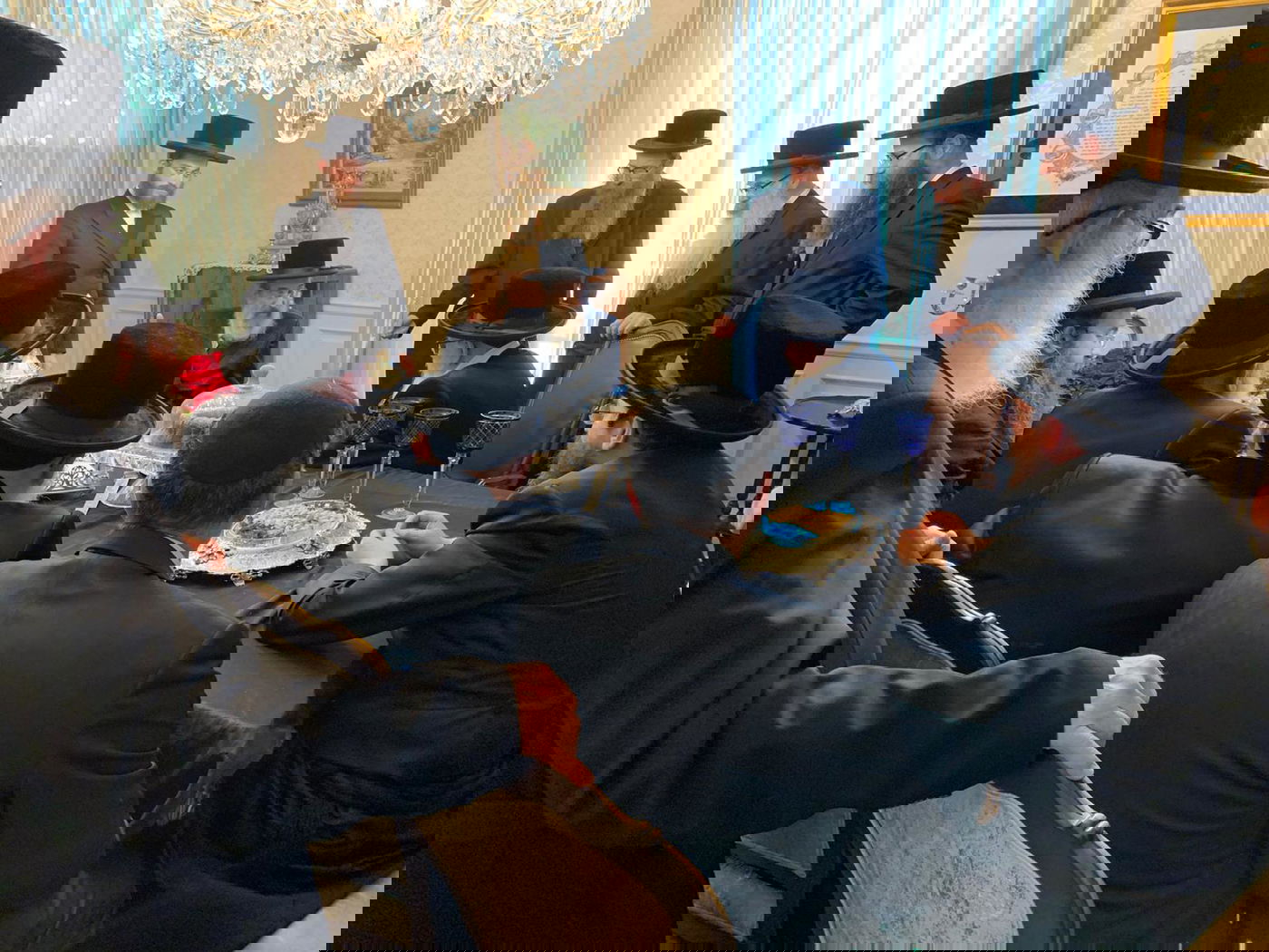 המפגש המפתיע של האדמו"ר מסקווירא עם תומך הנח"ל