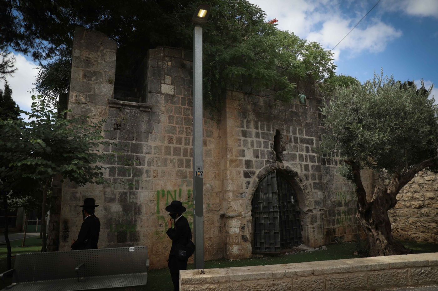 המבנה העתיק נפרץ והפך למקום תפילה. תיעוד