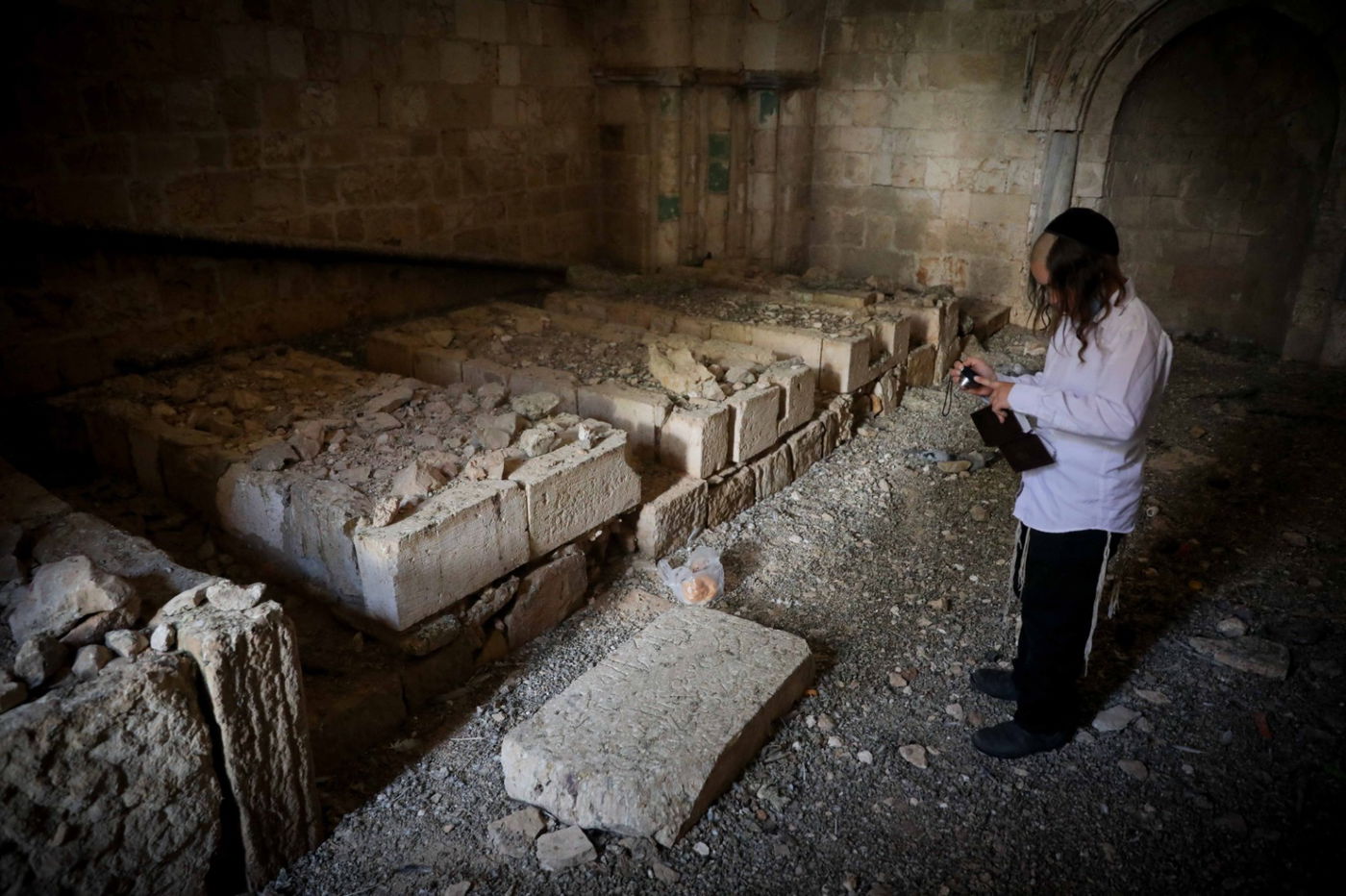 המבנה העתיק נפרץ והפך למקום תפילה. תיעוד