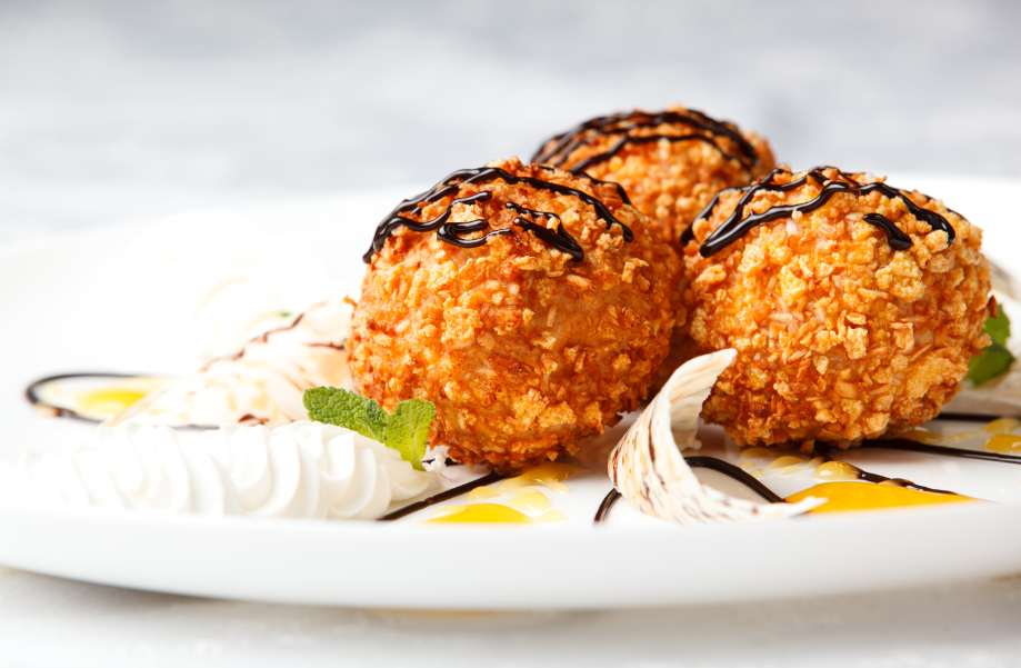 זה רק נשמע בלתי אפשרי: גלידה מטוגנת בגרסה הקלה והמהירה