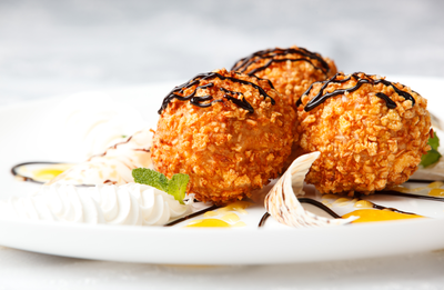 זה רק נשמע בלתי אפשרי: גלידה מטוגנת בגרסה הקלה והמהירה