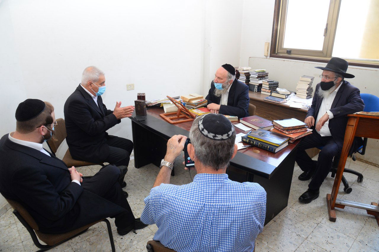 בני ברק מציגה: מדיניות קשוחה הצילה מההסגר