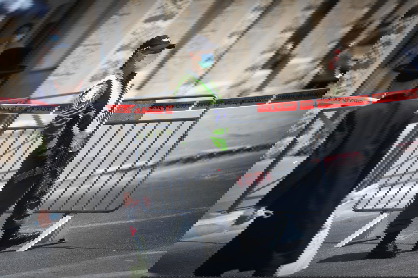 כך נראה תחילת הסגר בשכונות החרדיות