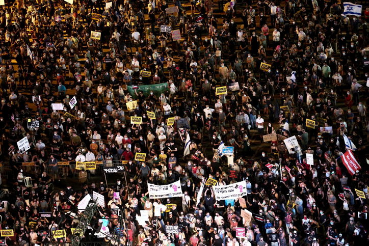 אלפים הפגינו בתל אביב: מנותקים נמאסתם
