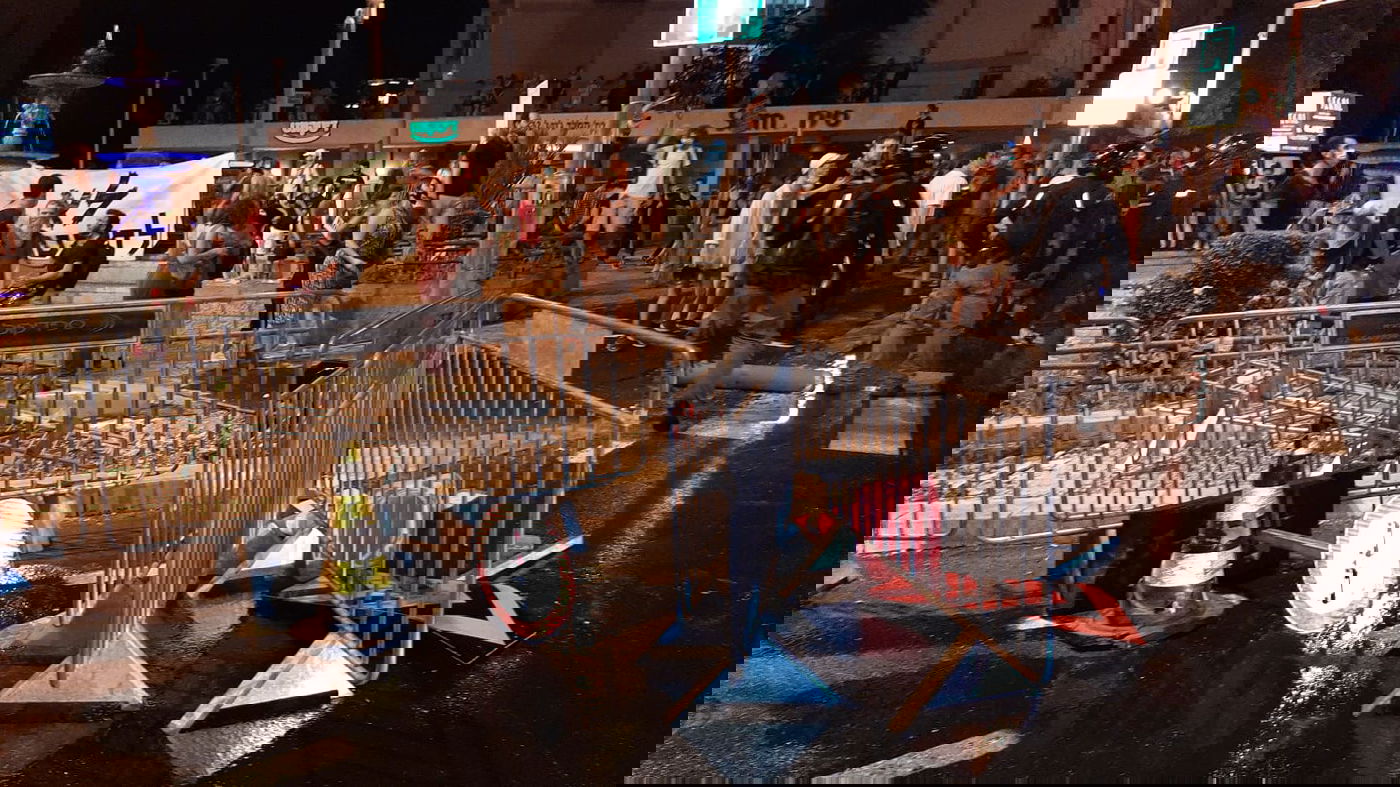 מאות מפגינים התפרעו בירושלים והתעמתו עם השוטרים