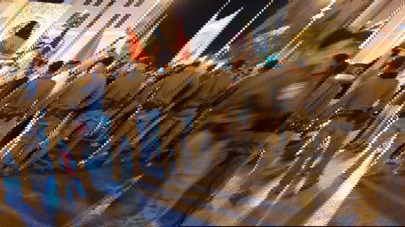 מאות מפגינים התפרעו בירושלים והתעמתו עם השוטרים