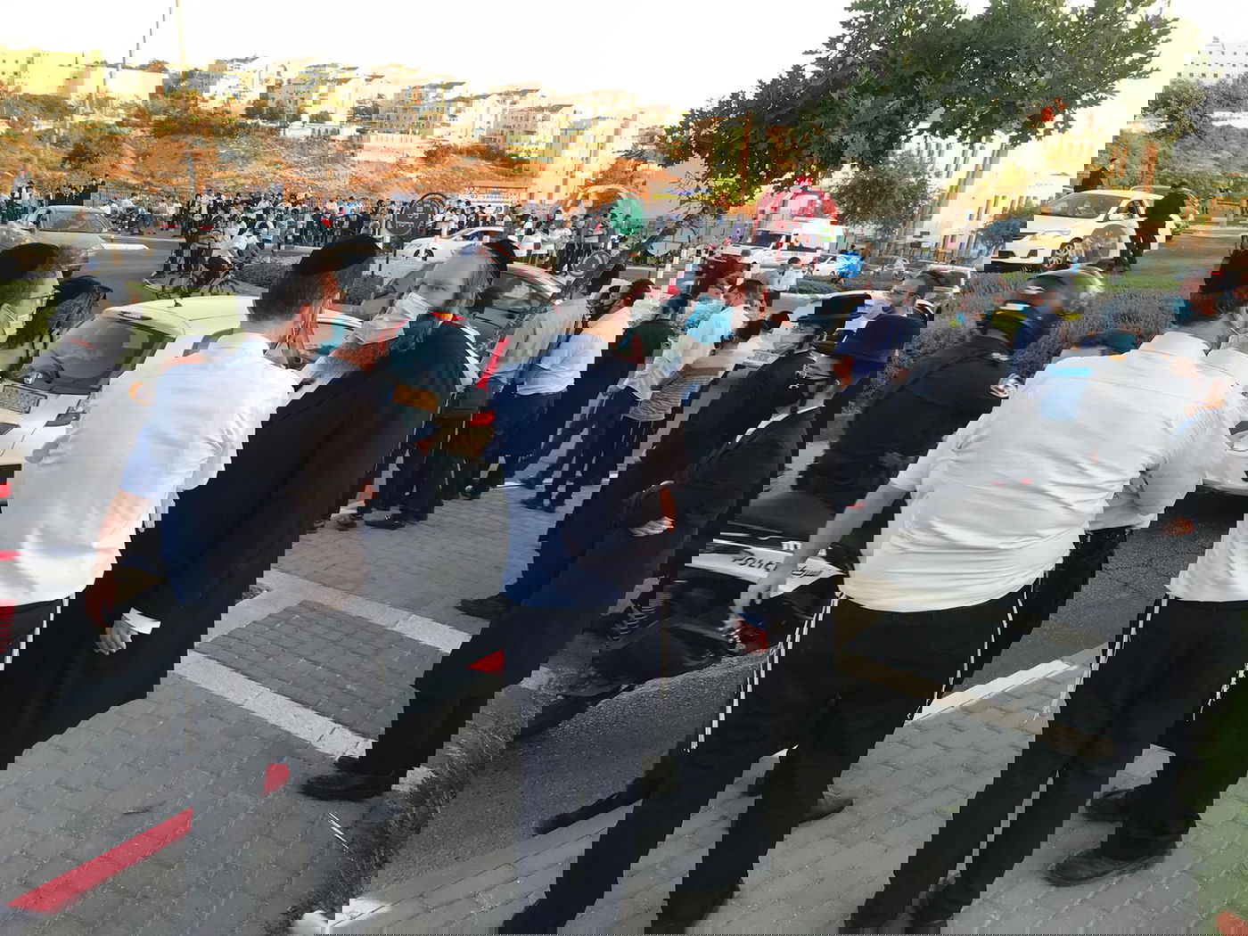 בזמן ההפגנה הודיעו: הסגר על ביתר יסתיים