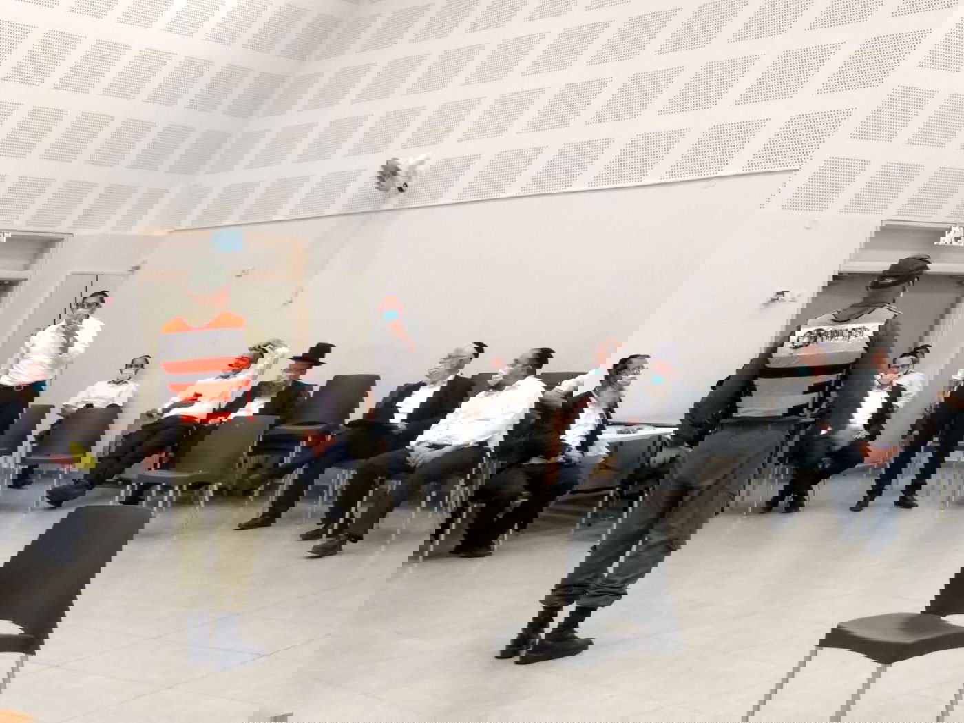 השכונה הגדולה בי-ם: עשרות אלפי חרדים תחת סכנת סגר