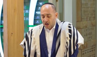 נתנאל הרשטיק והמקהלה: "ברכת החודש"