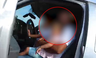 הנהג הסיע על ברכיו את שתי בנותיו ותועד • צפו