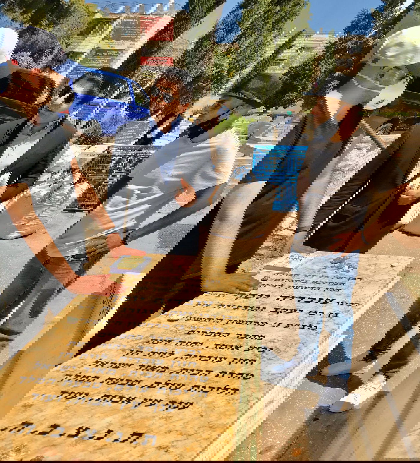 השפים המוערכים ורב הסלבס בקברי גדולי ישראל