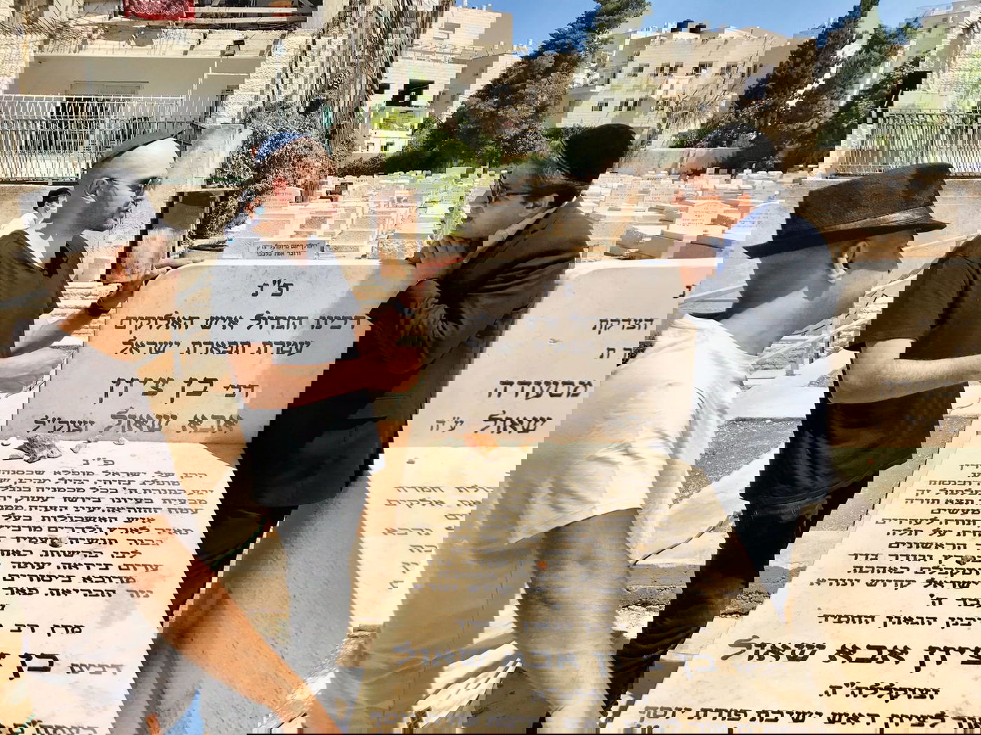 השפים המוערכים ורב הסלבס בקברי גדולי ישראל