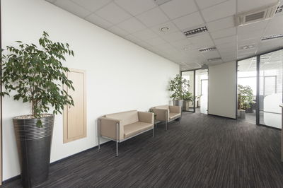 כיצד חולקים את השימוש במחסנים וחללים