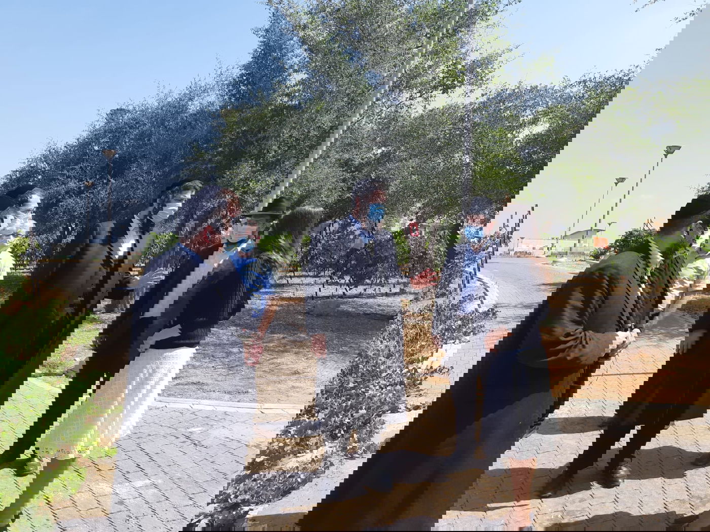 השרה ינקלביץ רתמה את גנץ לסייע לאלעד