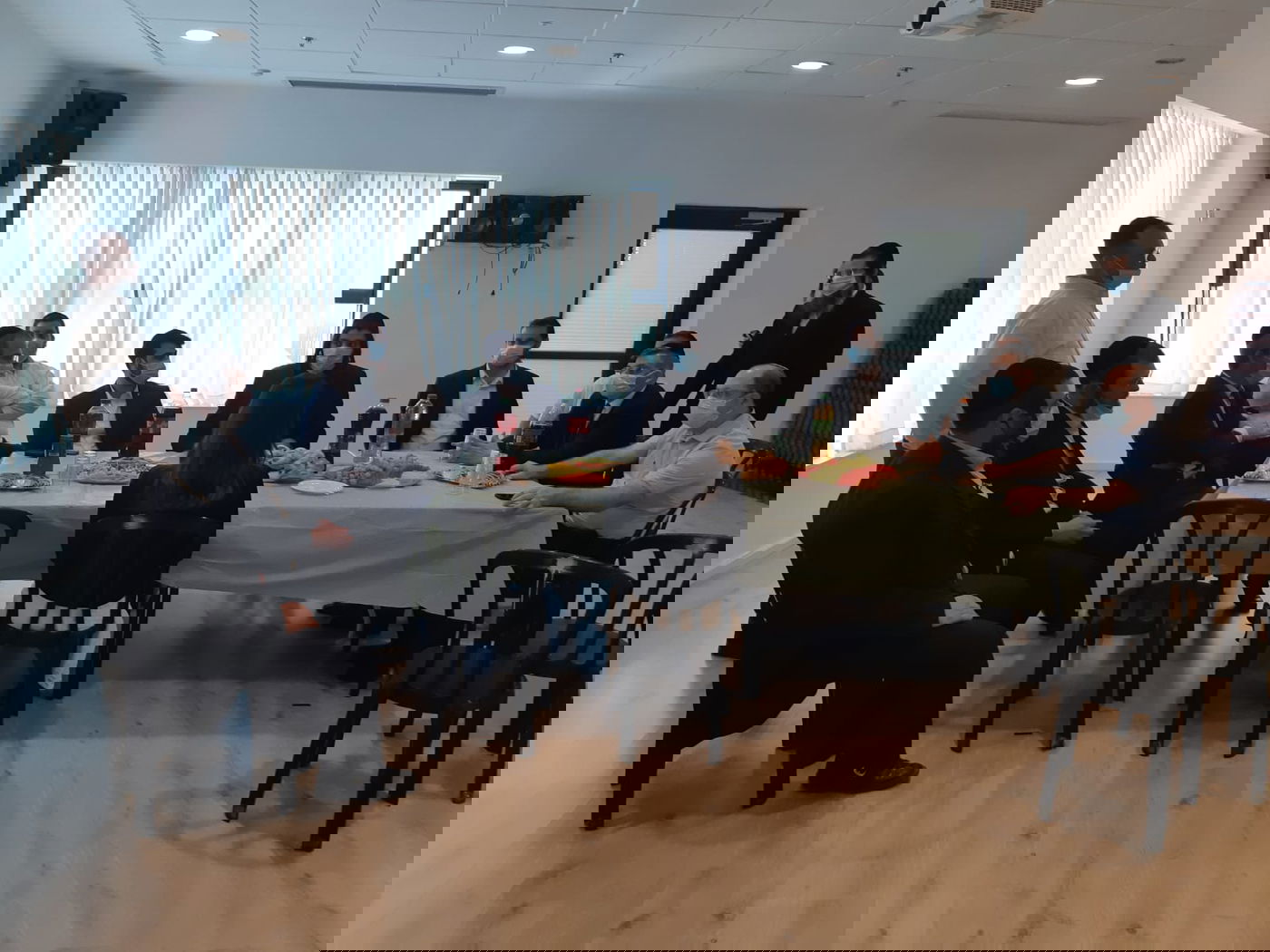 השרה ינקלביץ רתמה את גנץ לסייע לאלעד