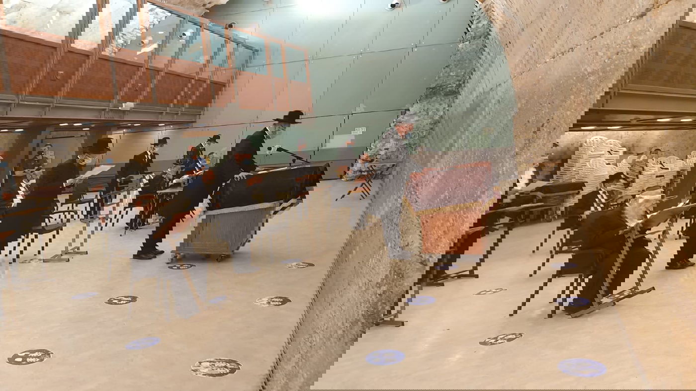 בכותל המערבי: תפילה לעצירת נגיף הקורונה