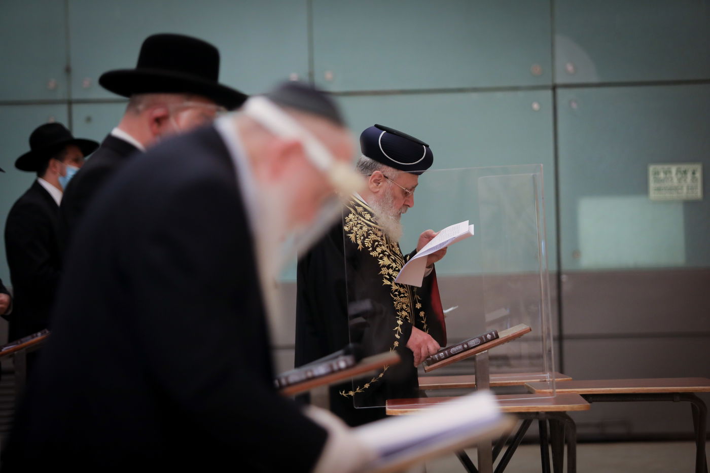 בכותל המערבי: תפילה לעצירת נגיף הקורונה