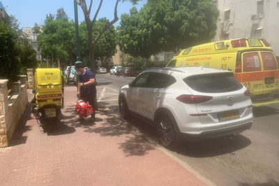 שמחי רוזנברג והאופנוע