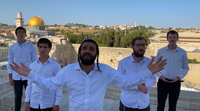 גיל אשר וחברים במחרוזת ווקאלית לירושלים