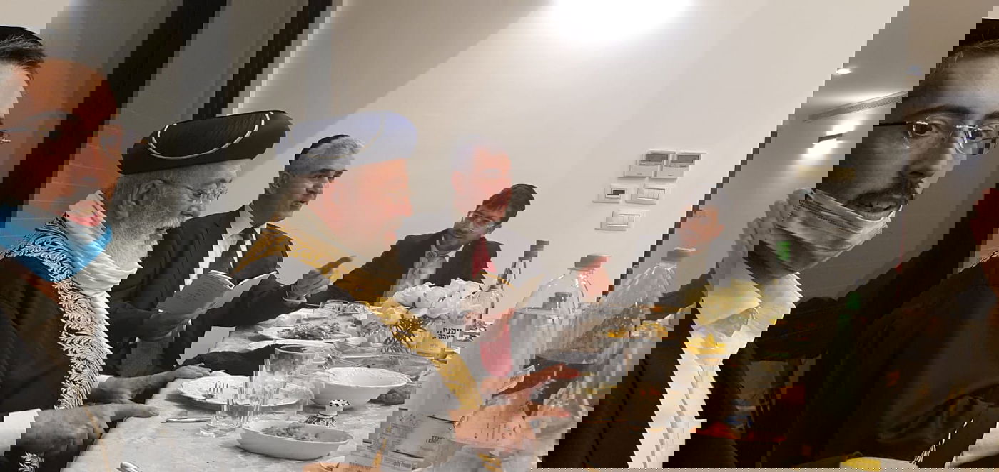 בפיוט הגאולה; כך הראשון לציון הגר"ש עמאר פתח את הצום