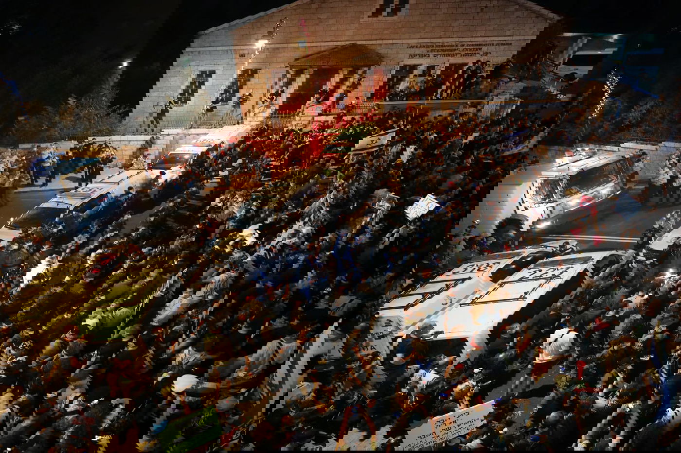 55 עצורים בהפגנת השמאל שהפכה להתפרעות לא חוקית