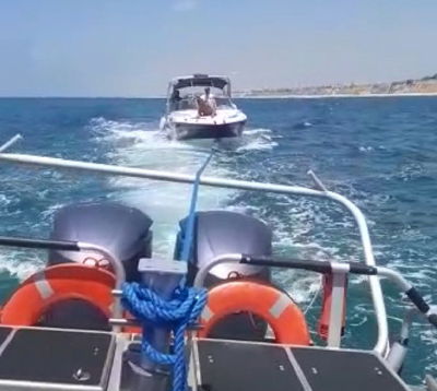 תיעוד: רגע לפני השובר גלים - הילדים ניצלו