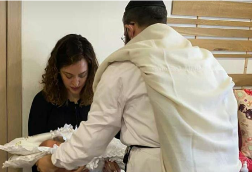 רבקי זקלס, סנדקית בברית מילה