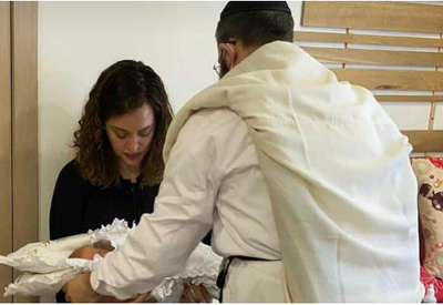 רבקי זקלס, סנדקית בברית מילה